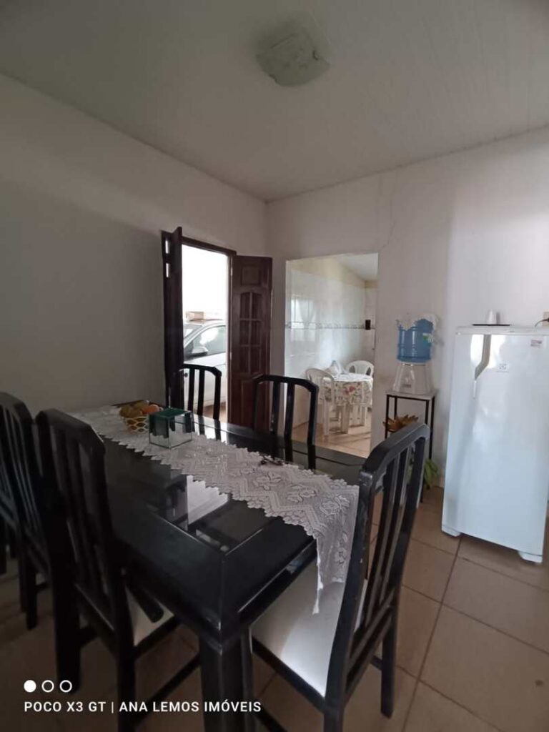 Casa à venda em Carne de Vaca, Goiana–PE, com acesso direto à praia. 3 quartos, terreno amplo, ideal para morar ou investir (5)