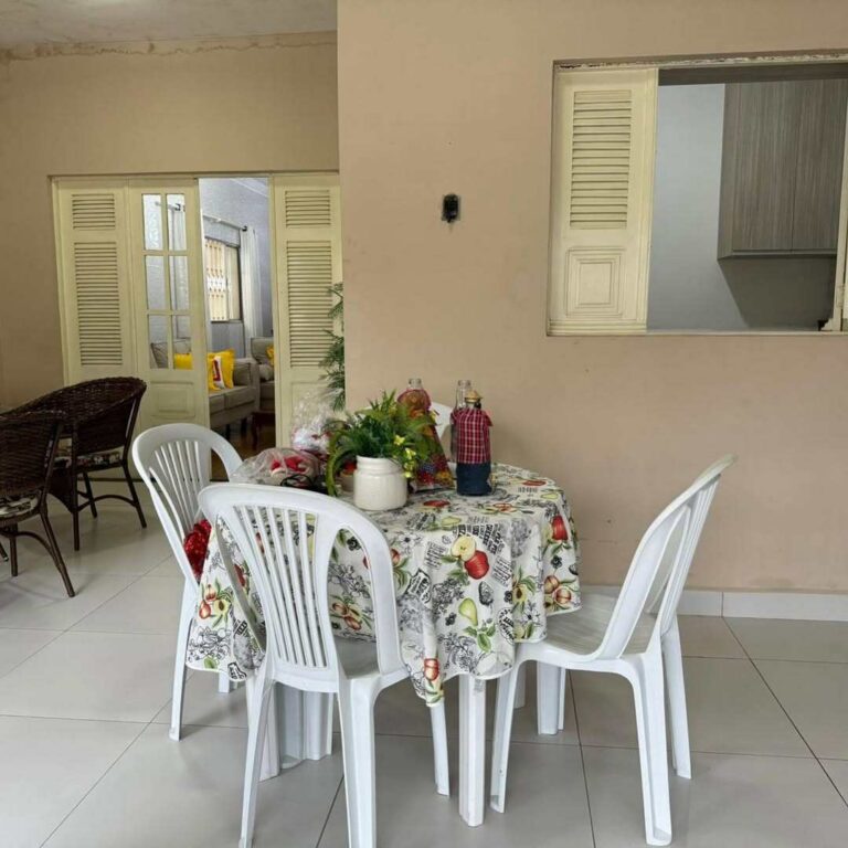 Casa de Vila à Venda no Centro de Goiana–PE 3 Quartos (7)